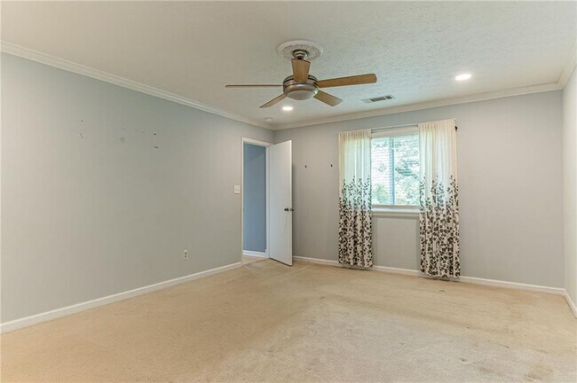 Building Photo - 3873 Princess Ct