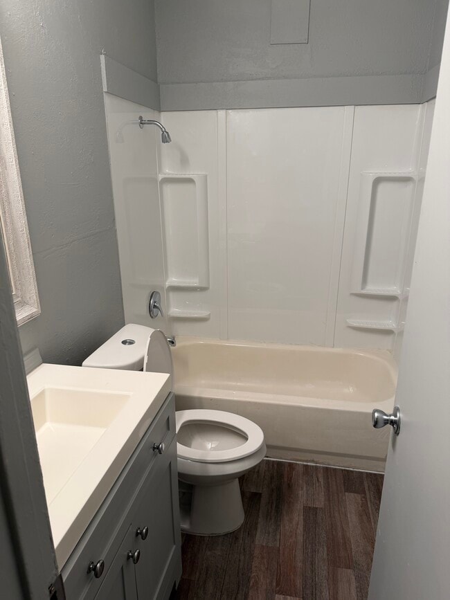 Building Photo - Pine Street Terrace