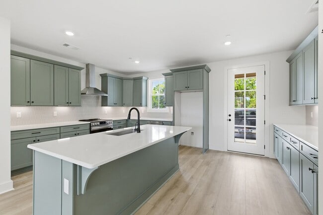 Building Photo - NOW AVAILABLE AT NEARWATER!!