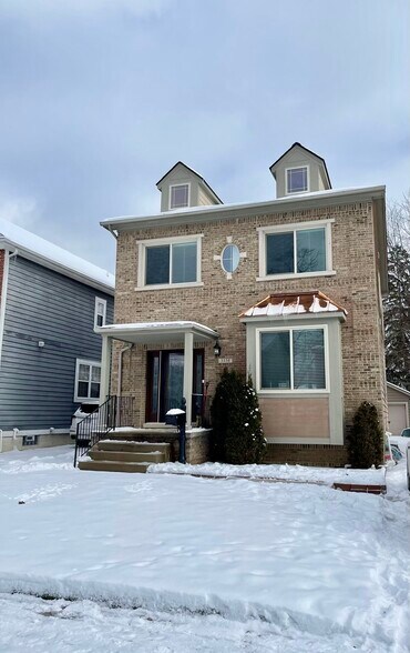 Primary Photo - 3334 Cummings Ave