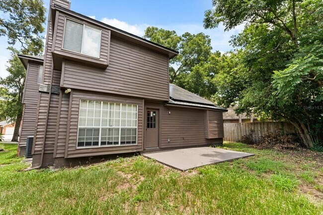 Building Photo - 1509 Red Oak Ct