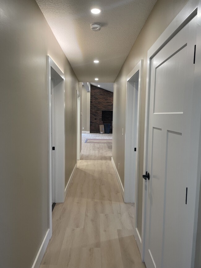 Building Photo - 3709 N Meridian Rd