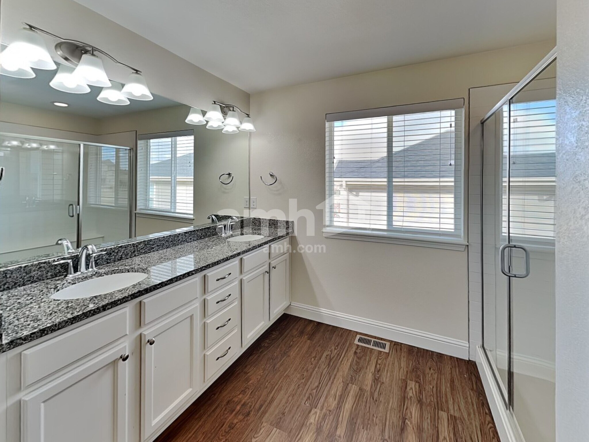 Building Photo - 12749 Ventana St