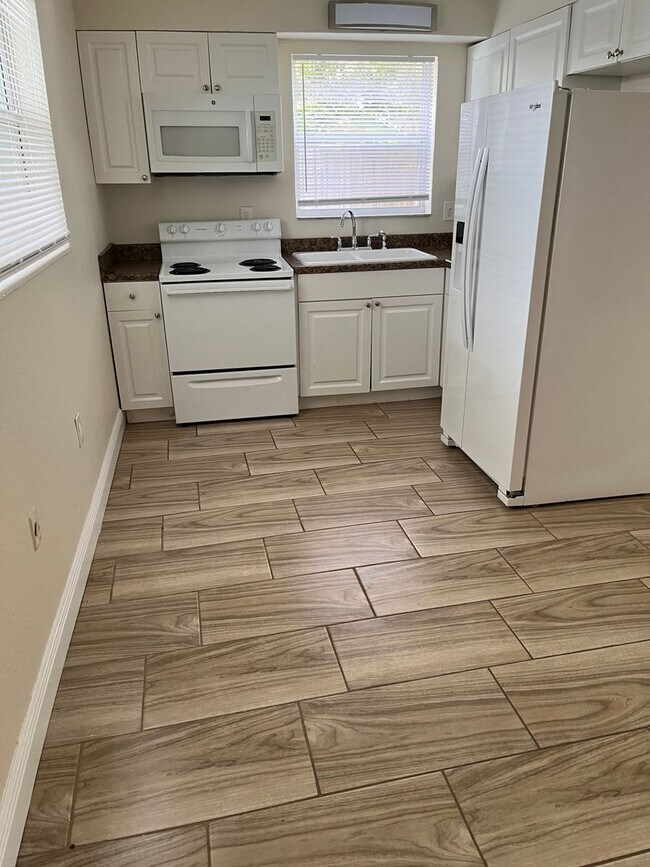 Interior Photo - Ocean Walk