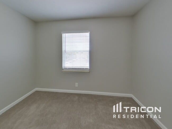 Building Photo - 100 Chitwood Ct