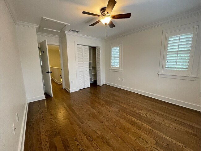 Building Photo - Davis Islands Spanish Med 3 Bed 2.5 Bath 1 car garage with Spool