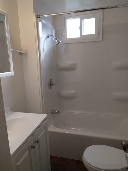 Bath - 3300 Portola Dr