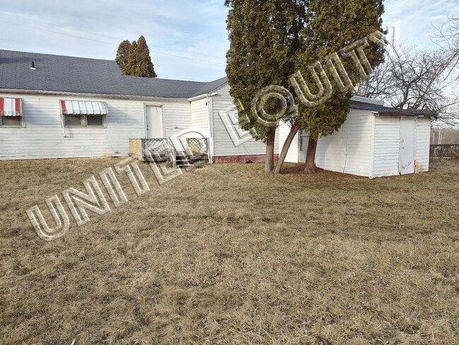 Building Photo - 4510 Hoover Ave