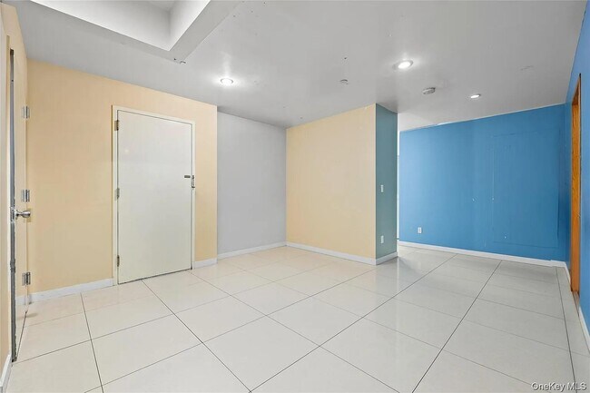 Building Photo - 106-07 Northern Blvd