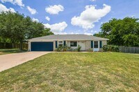 Building Photo - 301 Fawnfield Dr