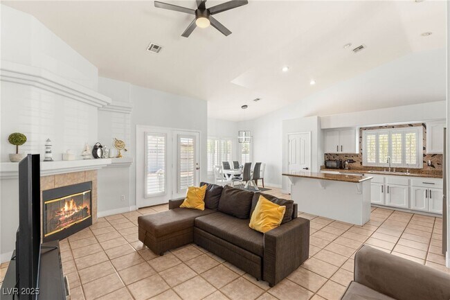 Building Photo - 3870 Cotillion Ct