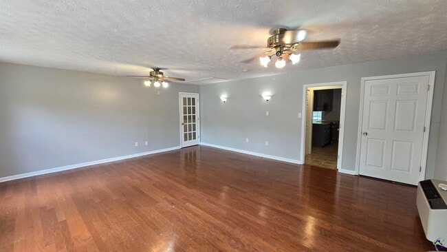 Building Photo - 102 Buckskin Dr
