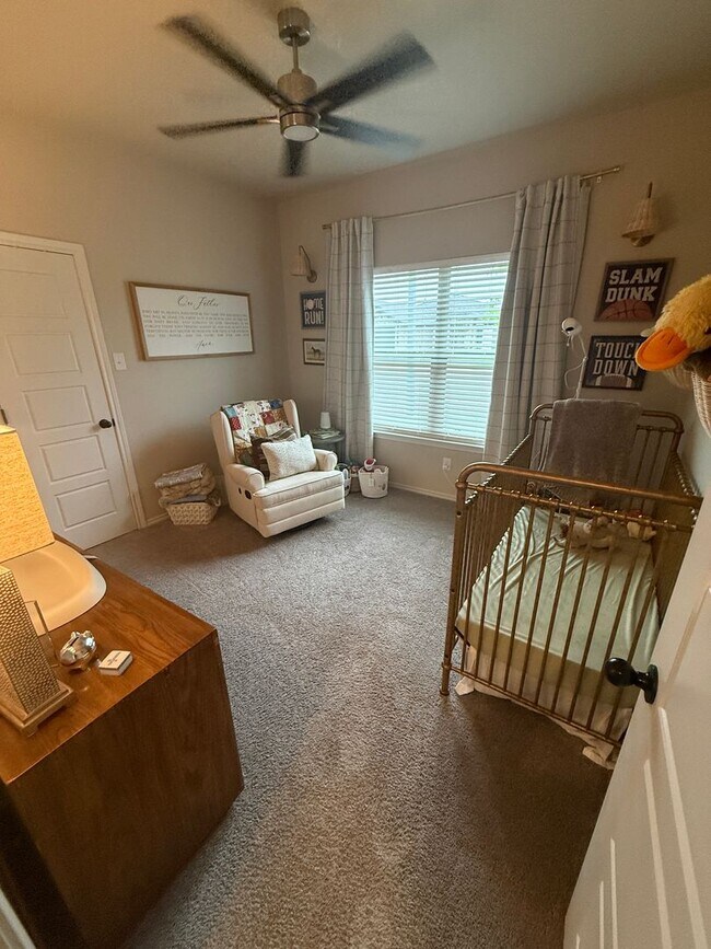 Building Photo - STONEWOOD ESTATES 3/2/2
