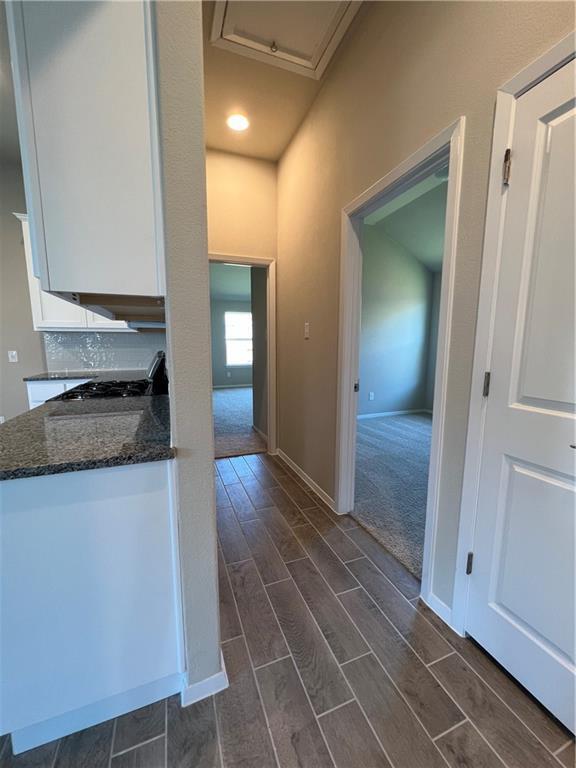 Building Photo - 208 Rollingwood Dr