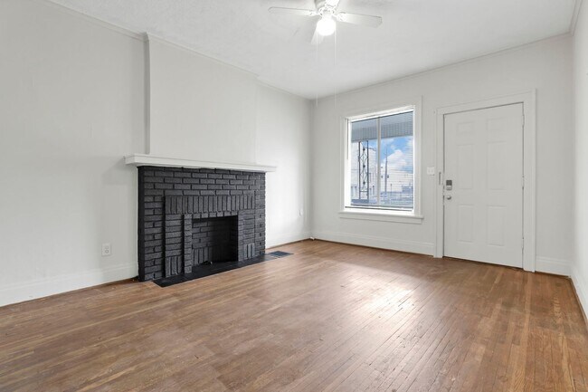 Building Photo - 27-29 S Terrace Ave