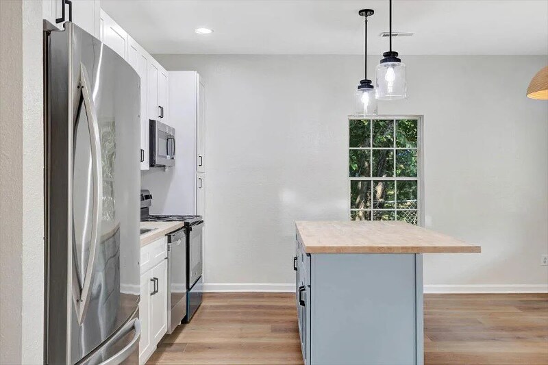 Building Photo - 3926 Arkwright St