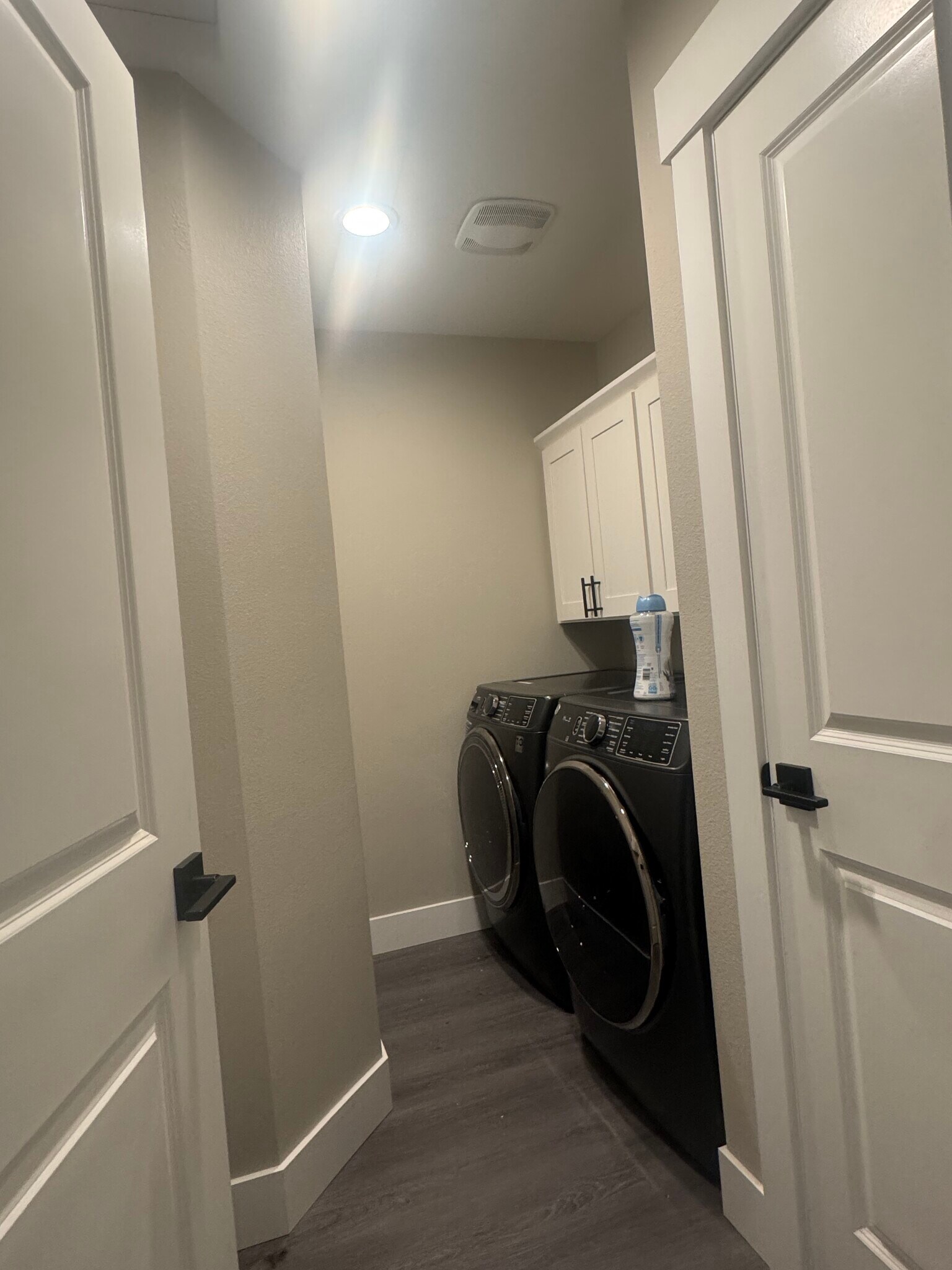 Building Photo - 778 E Jefferson St