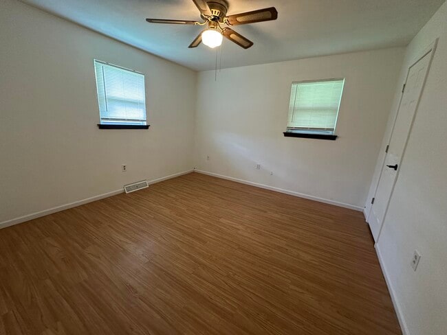 Building Photo - 4753 Bethel St
