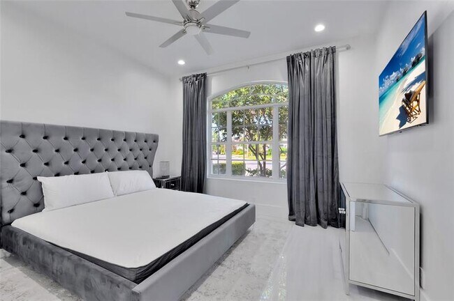 Building Photo - 4088 Briarcliff Cir