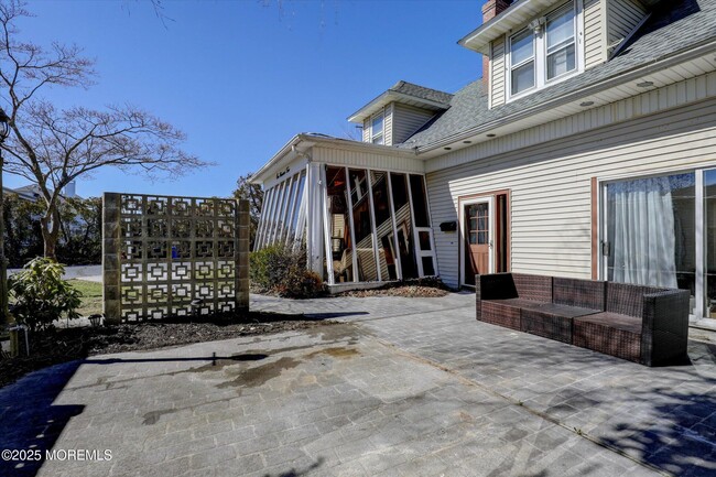 Building Photo - 105 Elberon Ave