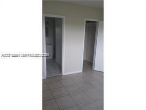 Building Photo - 5100 SW 41st St