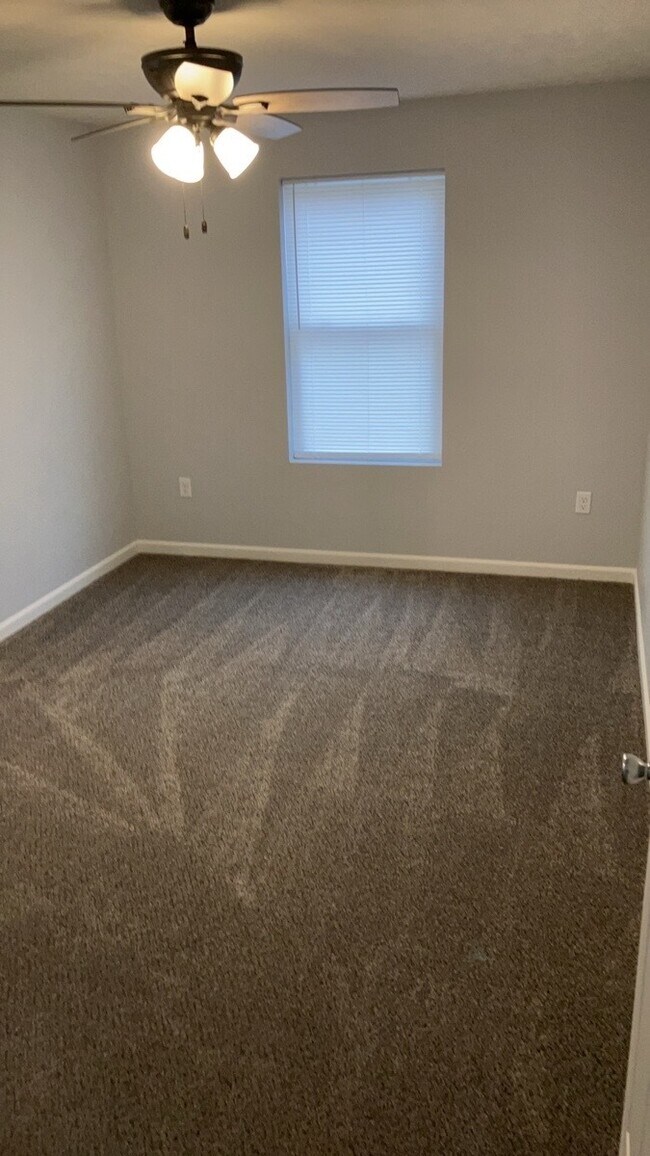 Building Photo - 2025 Culver Ave