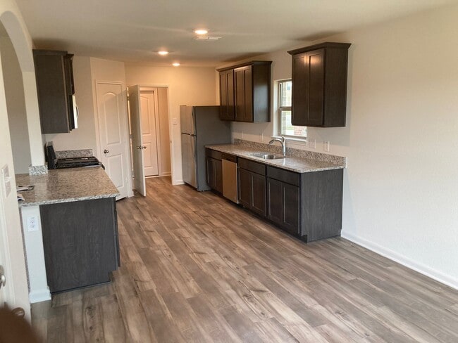 Building Photo - 3007 Boran Dr