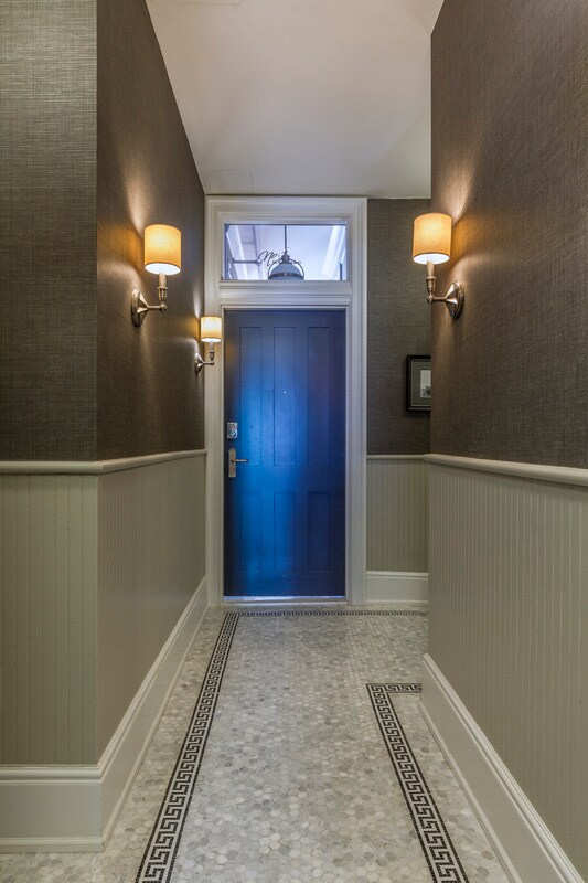 Building Photo - 227 W Fayette St