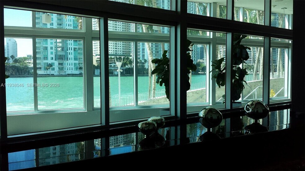 Building Photo - 325 S Biscayne Blvd