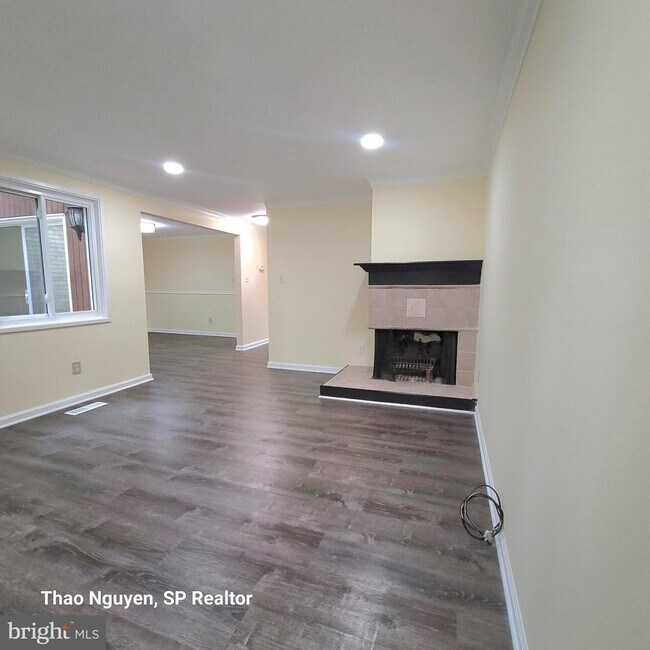 Building Photo - 10534 Cambridge Ct
