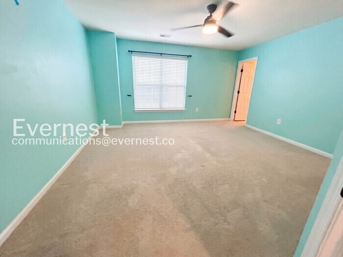 Building Photo - 8348 Middle Ruddings Dr