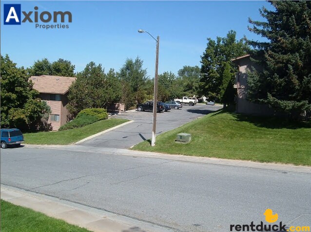 Building Photo - 2147 Marigold St
