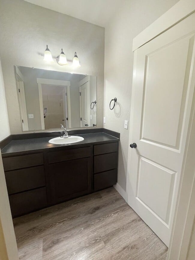 Building Photo - 103 Terra Vista St