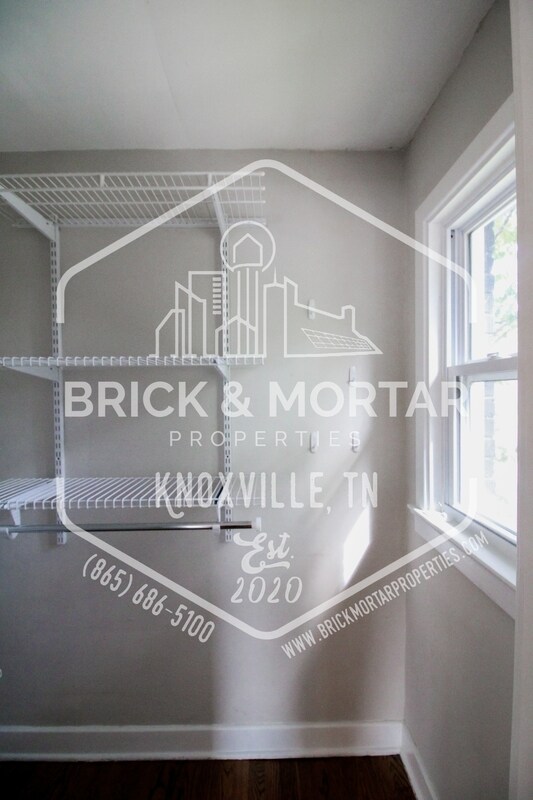 Building Photo - 333 Melrose St