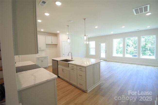 Building Photo - 113 Quartz Hl Wy