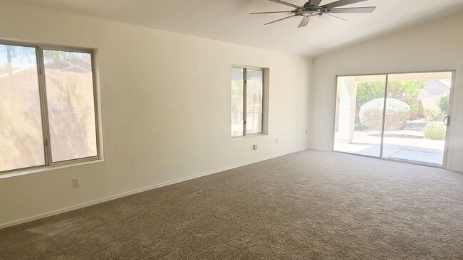 Building Photo - Remodeled 3-bedroom in El Dorado Lakes Gol...