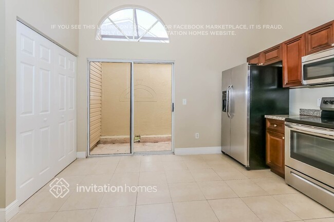Building Photo - 8543 Dynasty Dr
