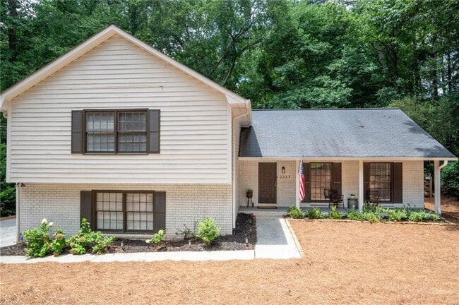 Building Photo - 2377 Emory Ln NE