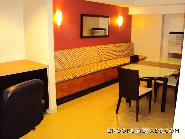 Building Photo - 175 Freeman St