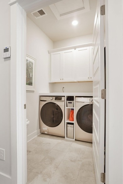 Building Photo - 1515 Martel St