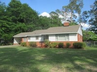Building Photo - 3 Bed, 1.5 Bath Home