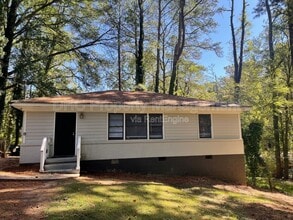 Building Photo - 3210 Delowe Dr