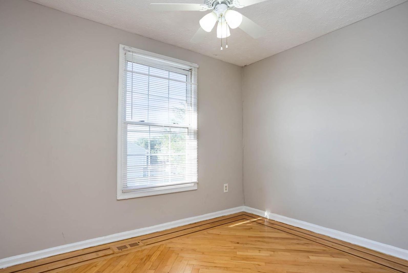 Bedroom 1 - 218 Maple Wreath Ct