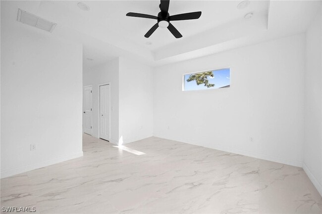 Building Photo - 1923 Sunniland Blvd