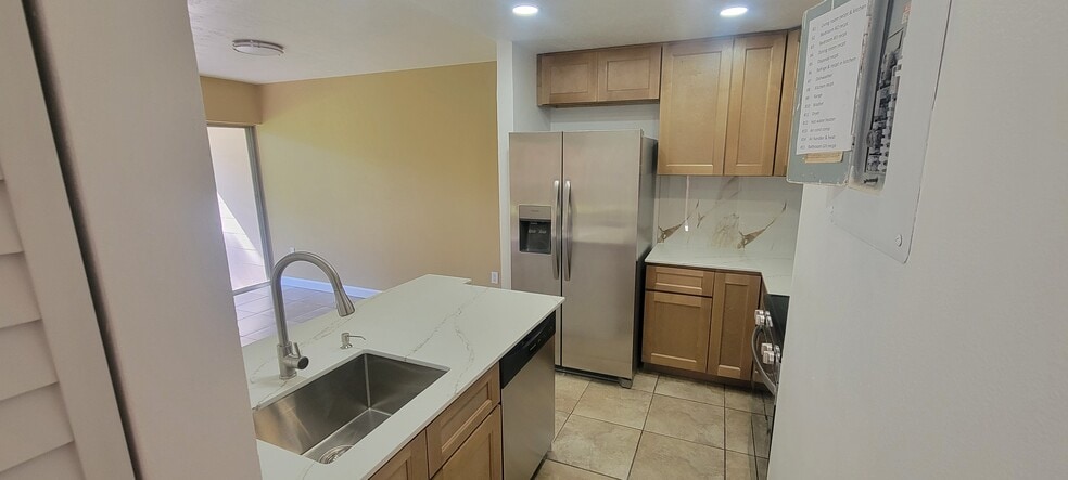 KITCHEN - 180 Magnolia Woods Ct