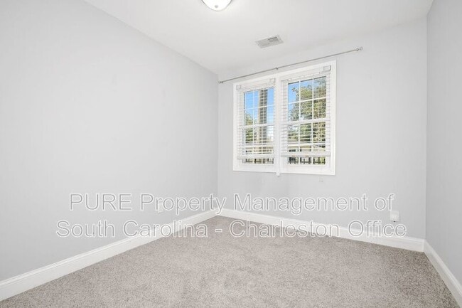 Building Photo - 1133 Brody Ave