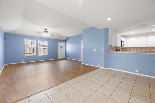 Building Photo - 5818 La Crema