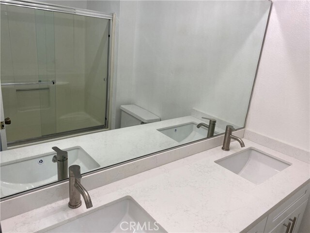 Building Photo - 622 N Howard St