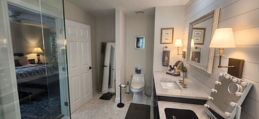 Building Photo - 425 Fox Den Cir