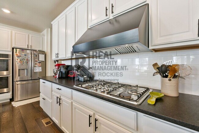 Building Photo - 2888 Fractus St